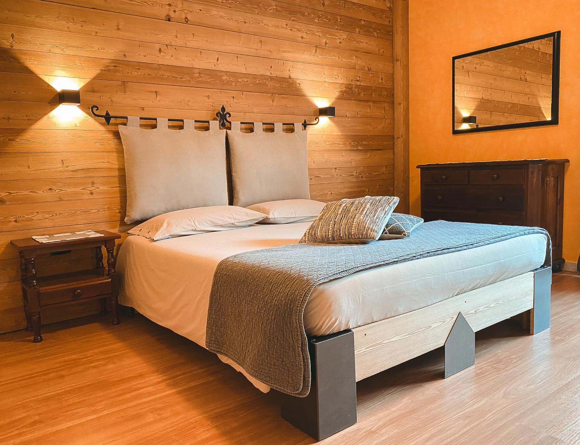 Apartment L'Envers Aosta Luaran gambar